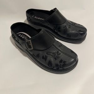 Klogs Austin Black Flower Power Tulle